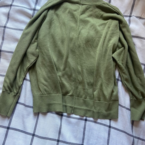 Women’s Small ‘The Loft’ Green Sweater - Picture 5 of 7